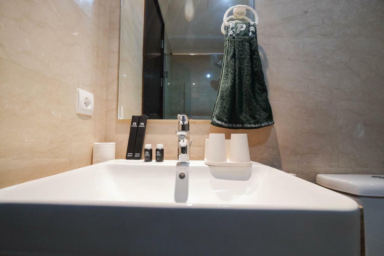 Apartment Simply Furnished At Menteng Park By Travelio Jakarta